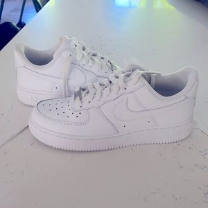 Worn once Air Force 1’s Size 7
